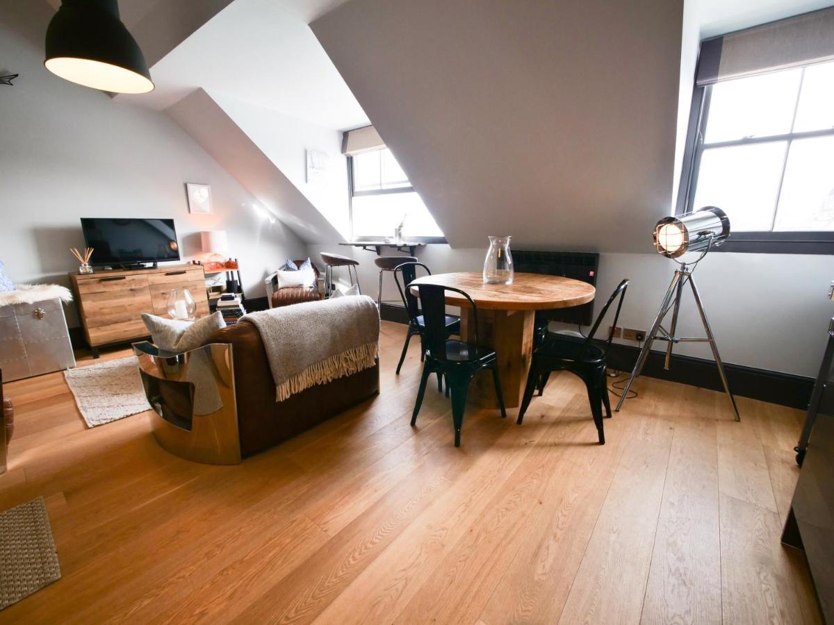 Padstow Escapes - Pajar Luxury Penthouse Apartment Exterior photo
