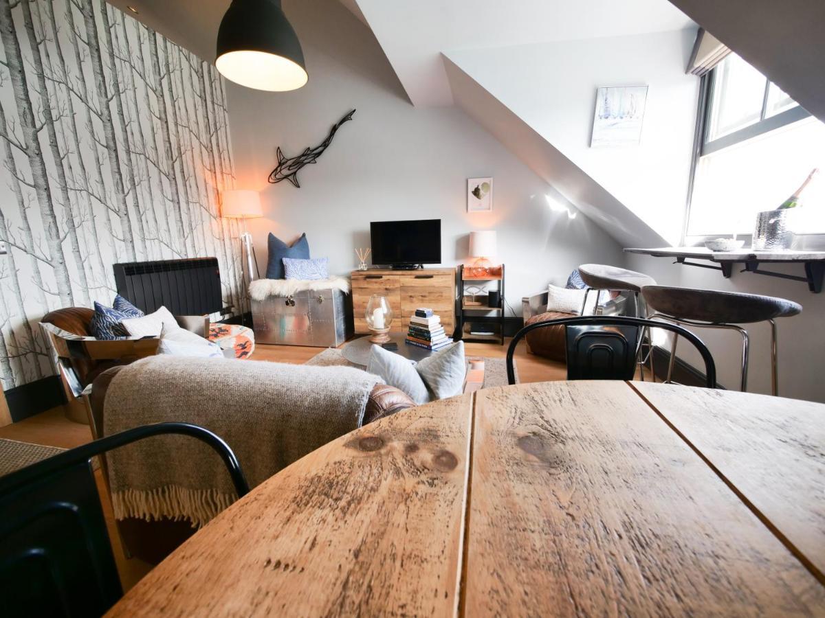 Padstow Escapes - Pajar Luxury Penthouse Apartment Exterior photo
