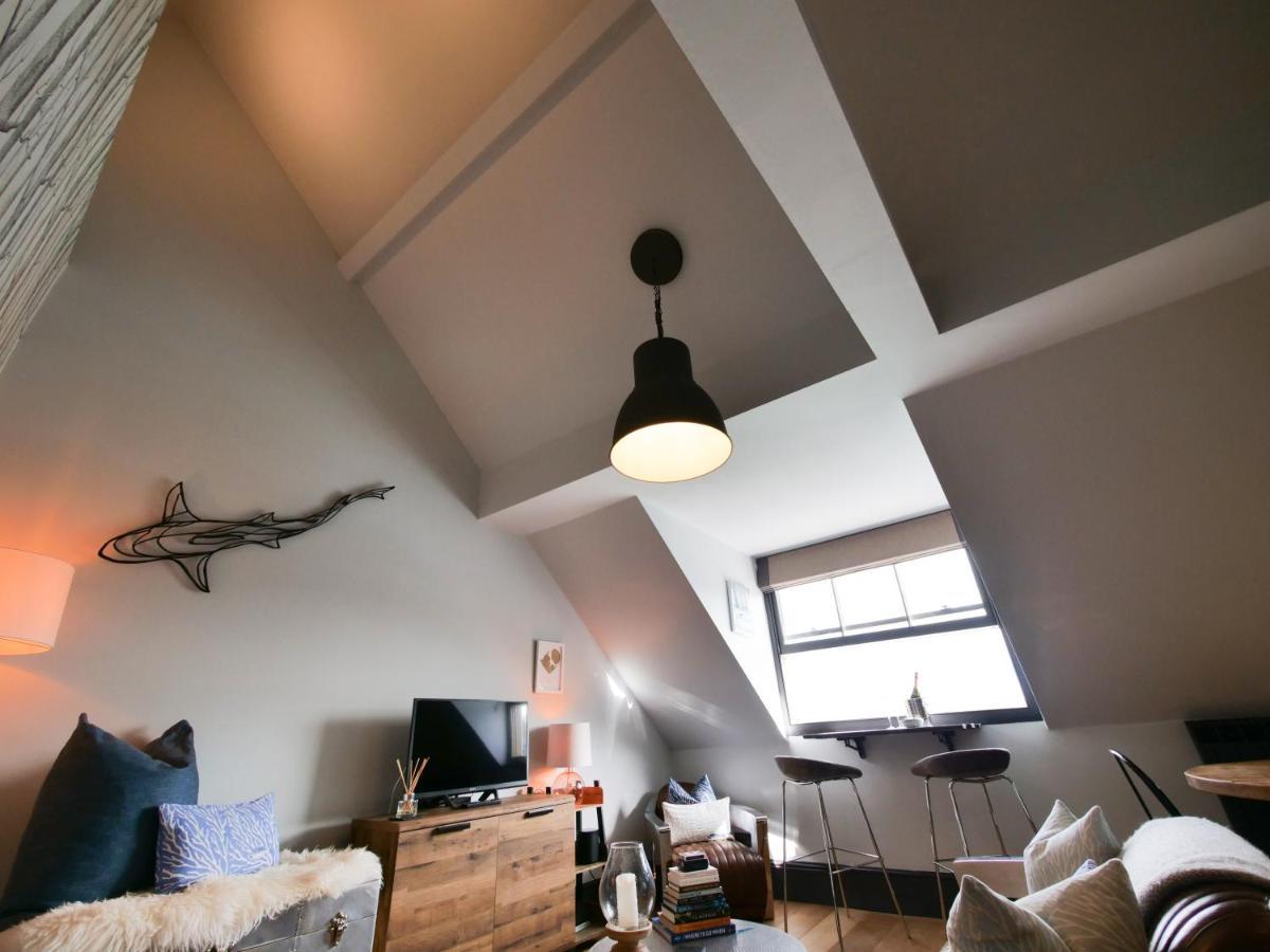 Padstow Escapes - Pajar Luxury Penthouse Apartment Exterior photo